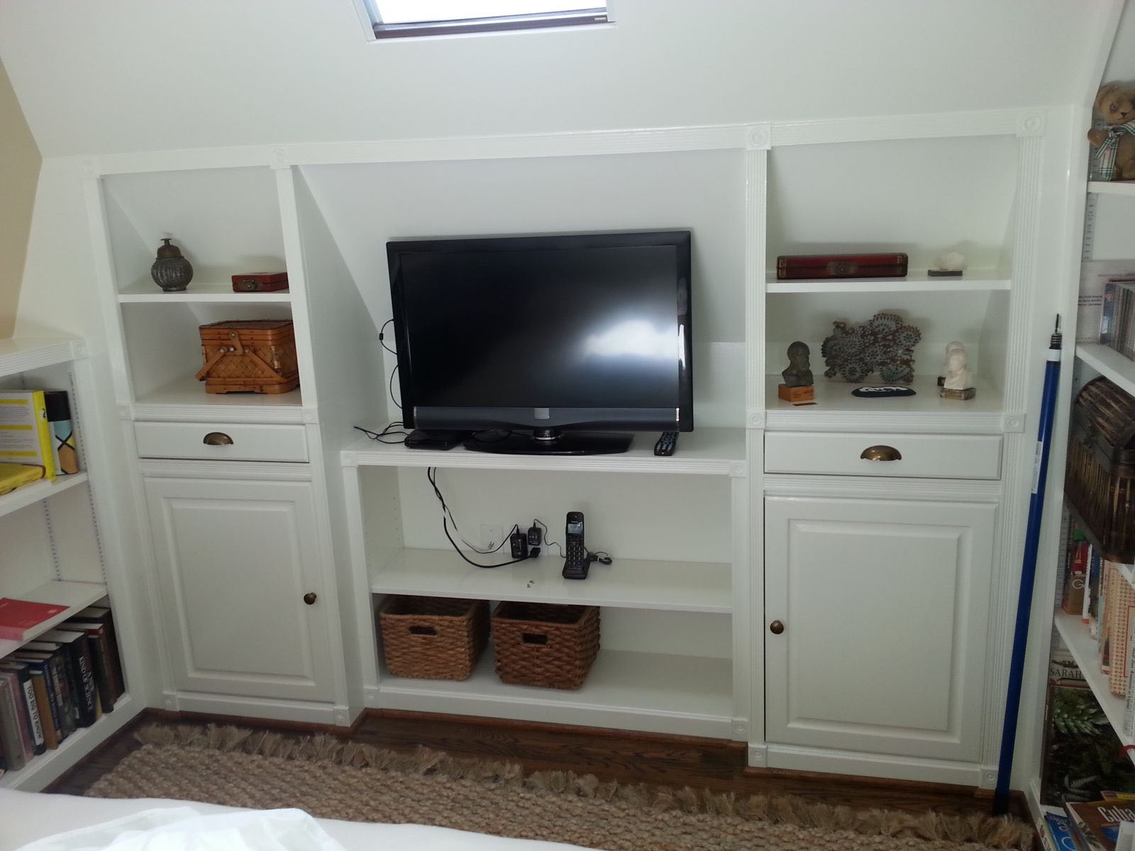 Wall Unit